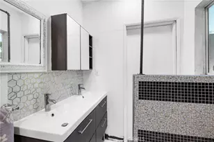 15401 Saticoy St, Van Nuys, CA 91406 - Photo 38