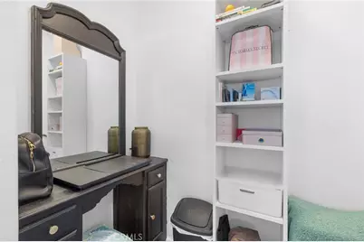15401 Saticoy Street, Van Nuys, CA 91406 - Photo 22