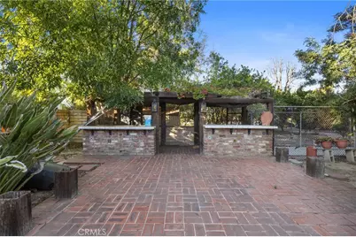 15401 Saticoy Street, Van Nuys, CA 91406 - Photo 30
