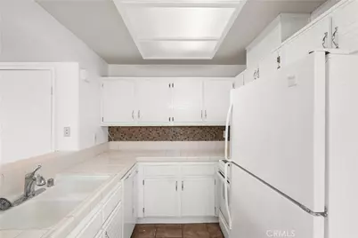 25712 Le Parc #21, Lake Forest, CA 92630 - Photo 10