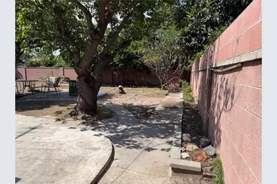 3139 W Paso Robles, Anaheim, CA 92804 - Photo 12