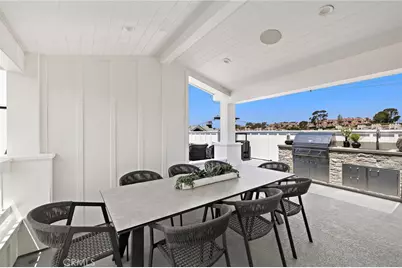 330 Onyx Avenue, Newport Beach, CA 92662 - Photo 18