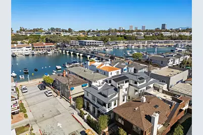 330 Onyx Avenue, Newport Beach, CA 92662 - Photo 22