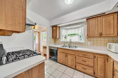 1300 S Date, Alhambra, CA 91803 - Photo 20