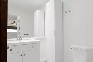 532 N Rossmore, Los Angeles, CA 90004 - Photo 14