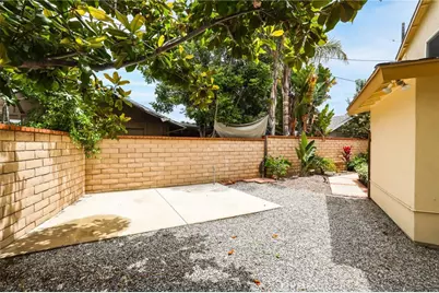 2284 Redlands, Newport Beach, CA 92660 - Photo 24