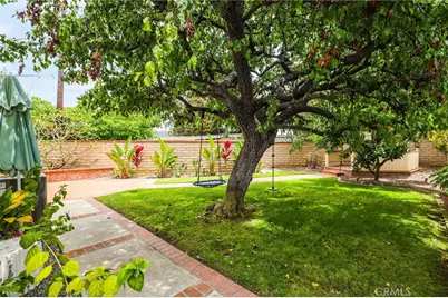 2284 Redlands, Newport Beach, CA 92660 - Photo 22