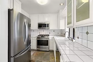 7 Big Dipper Ct, Newport Beach, CA 92663 - Photo 8