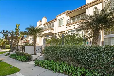 19295 Wingedfoot Circle, Huntington Beach, CA 92648 - Photo 2