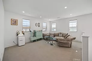135 Oakstone, Irvine, CA 92618 - Photo 32