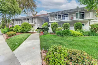 670 Via Mendoza #B, Laguna Woods, CA 92637 - Photo 2
