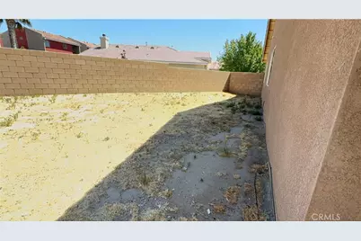 555 Koufax, Lancaster, CA 93535 - Photo 38