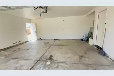 555 Koufax, Lancaster, CA 93535 - Photo 24
