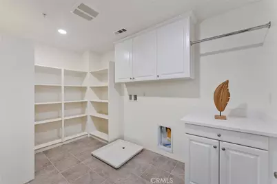 5517 Dowitcher Ct, Mira Loma, CA 91752 - Photo 18