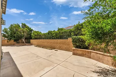 5517 Dowitcher Ct, Mira Loma, CA 91752 - Photo 38