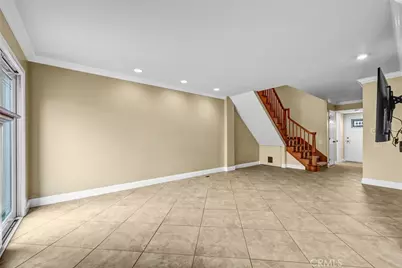 9742 Villa Pacific, Huntington Beach, CA 92646 - Photo 14