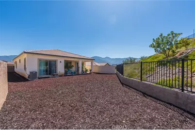 11986 Sagecrest Court, Corona, CA 92883 - Photo 30
