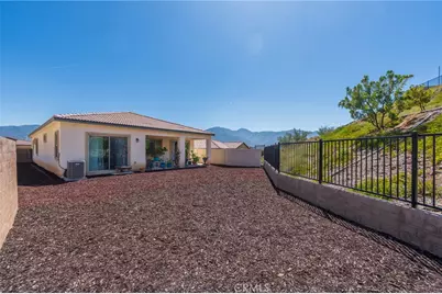 11986 Sagecrest Court, Corona, CA 92883 - Photo 30
