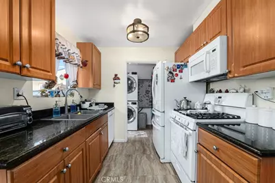 20146 Cohasset #11, Winnetka, CA 91306 - Photo 14