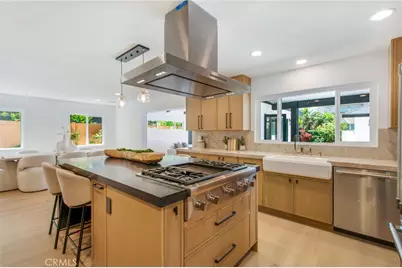 305 Robinhood, Costa Mesa, CA 92627 - Photo 8