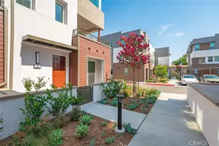 609 S Lyon St, Santa Ana, CA 92705 - Photo 2