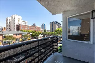 327 Chestnut Ave, Long Beach, CA 90802 - Photo 8