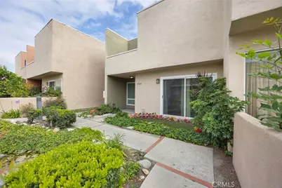 10760 Knott, Stanton, CA 90680 - Photo 2