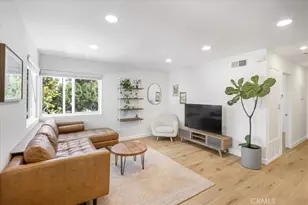 113 Tarocco, Irvine, CA 92618 - Photo 2