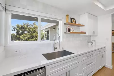 113 Tarocco, Irvine, CA 92618 - Photo 10