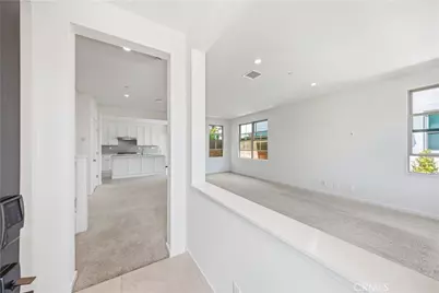 112 Newburry, Irvine, CA 92618 - Photo 4