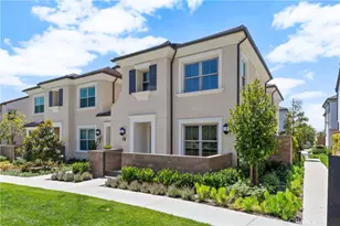 112 Newburry, Irvine, CA 92618 - Photo 2