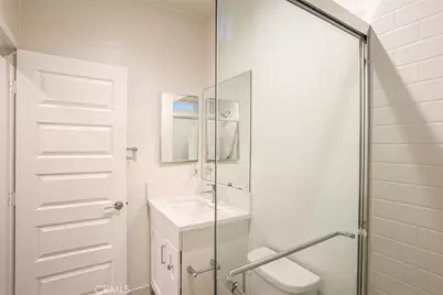 919 E 2nd, Santa Ana, CA 92701 - Photo 18