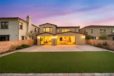 221 Clear Fls, Irvine, CA 92602 - Photo 2