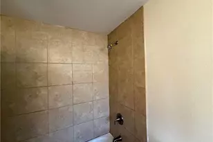 7741 Zelzah, Reseda, CA 91335 - Photo 22