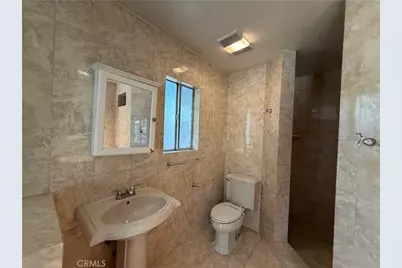 7741 Zelzah, Reseda, CA 91335 - Photo 12