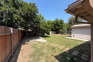 7741 Zelzah, Reseda, CA 91335 - Photo 24