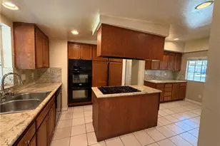 7741 Zelzah, Reseda, CA 91335 - Photo 4