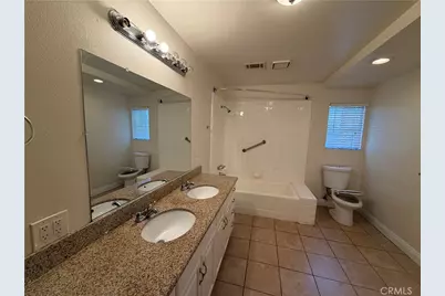 7741 Zelzah, Reseda, CA 91335 - Photo 8
