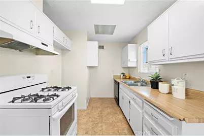 9051 Carnation Drive, Westminster, CA 92683 - Photo 12