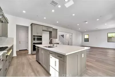 100 Whisper Rock, Irvine, CA 92602 - Photo 32