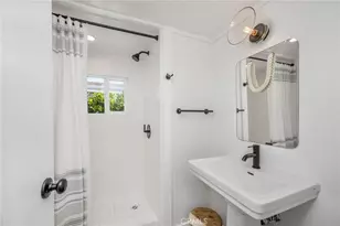 265 Mayflower, Newport Beach, CA 92660 - Photo 16
