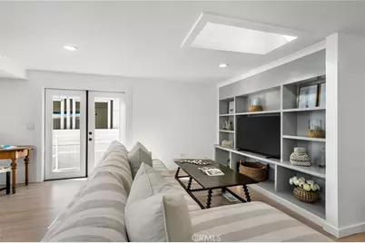 265 Mayflower, Newport Beach, CA 92660 - Photo 20