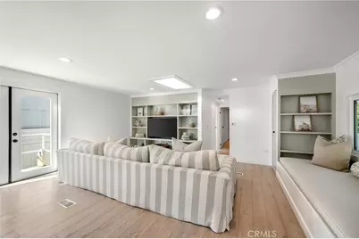 265 Mayflower, Newport Beach, CA 92660 - Photo 4
