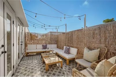 265 Mayflower, Newport Beach, CA 92660 - Photo 14