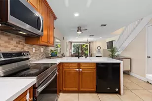 223 Pineview, Irvine, CA 92620 - Photo 14