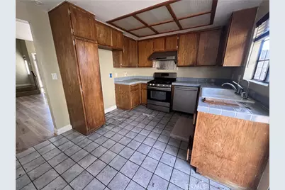 10546 Knott, Stanton, CA 90680 - Photo 6