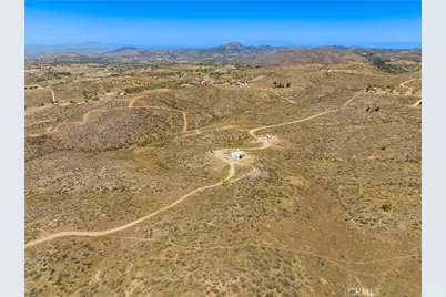 0 571-480-003, Hemet, CA 92544 - Photo 10