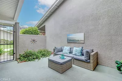 8877 Tulare #313-B, Huntington Beach, CA 92646 - Photo 4