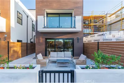 422 20th Street, Huntington Beach, CA 92648 - Photo 1