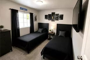 8215 Elburg St, Paramount, CA 90723 - Photo 6